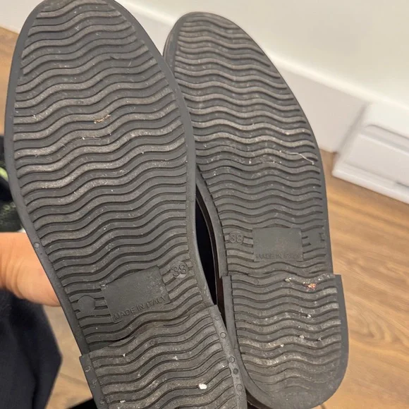 Burberry Women's Black equestrian rain boots with leather straps - Picture 10 of 10